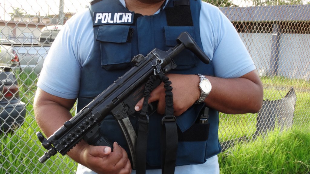  Arrestan a convicto federal que enfrentó a tiros a agentes en Toa Baja durante operativo 