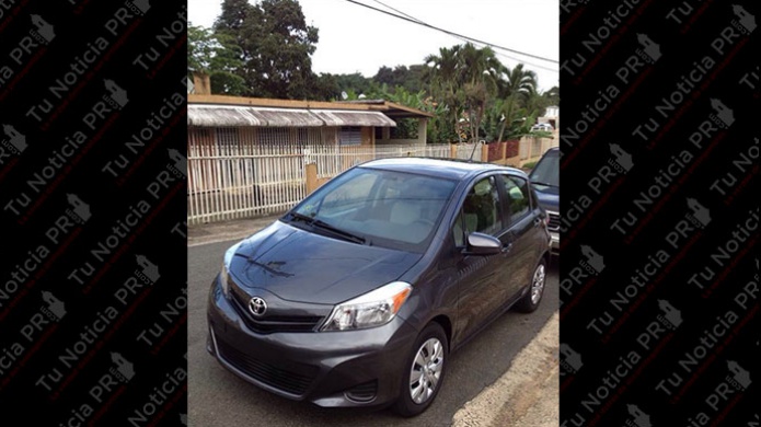 en Bayamon (Toyota Yaris Gris)