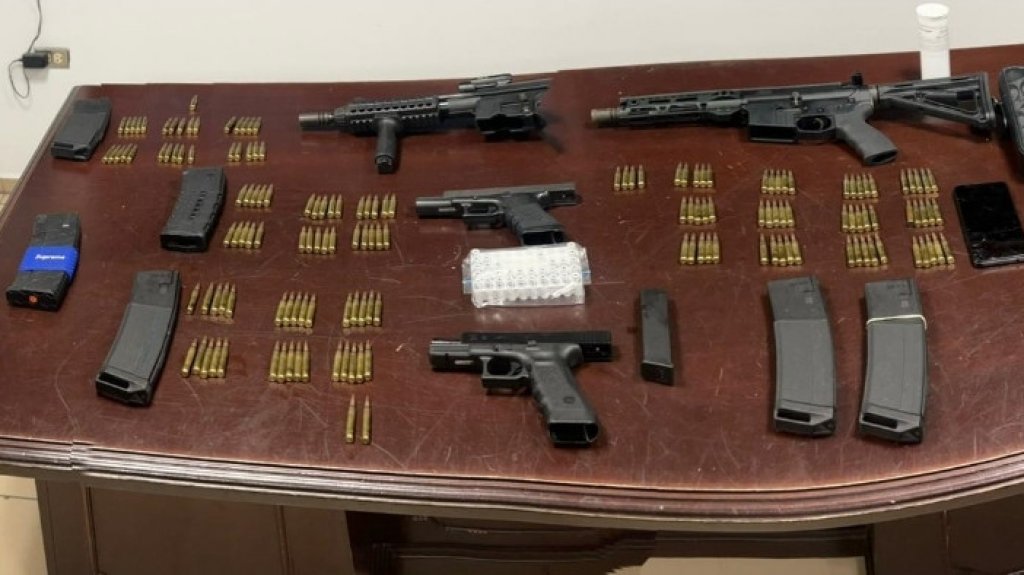  Armas y drogas confiscadas tras operativo en Manatí 