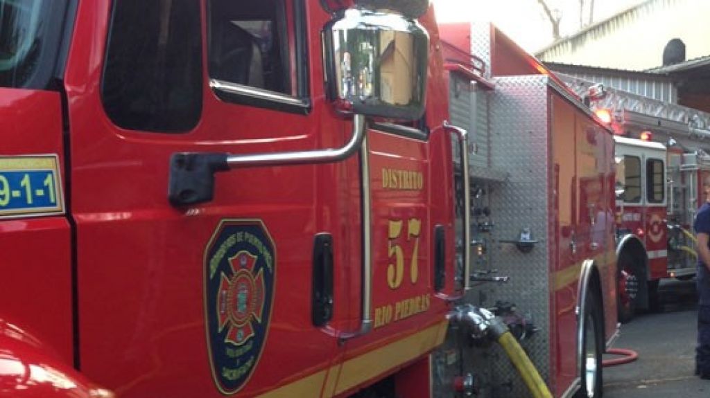 Sindicato de bomberos dice aumento de $35 mensuales no es suficiente 