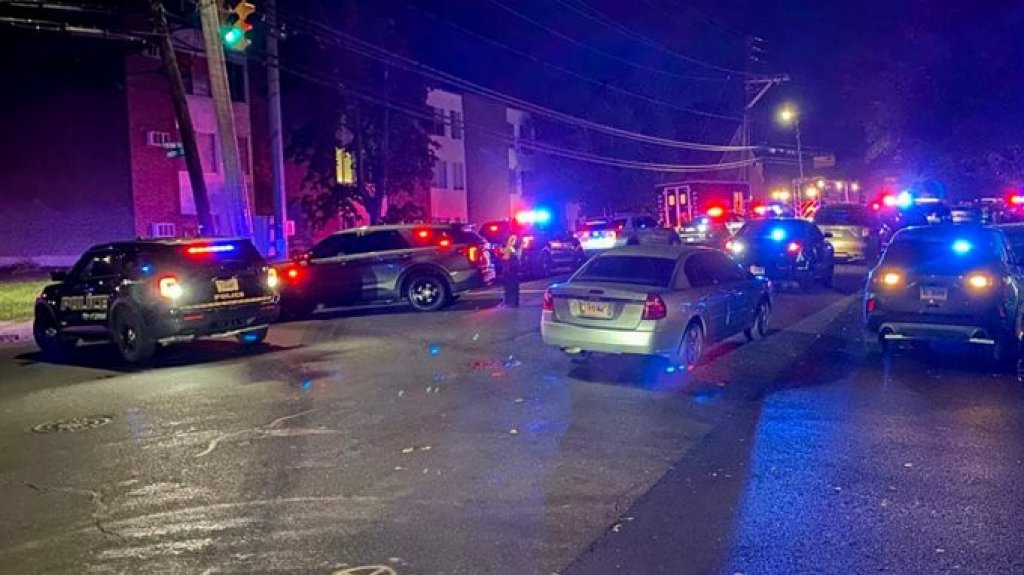  Mueren dos policías y un atacante en Connecticut 