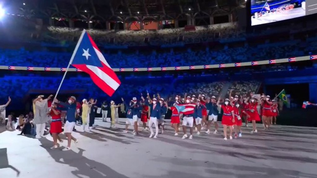  Díaz y Afanador encabezaron delegación puertorriqueña en ceremonia de apertura que hizo guiño a tenista boricua Puig 