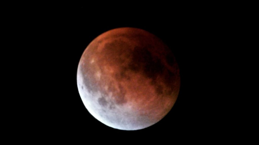  Captan el eclipse lunar de anoche desde Puerto Rico 