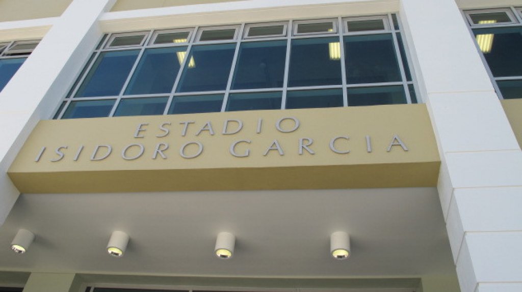  Listo el estadio municipal Isidoro “Cholo” García de Mayaguez para el torneo profesional 