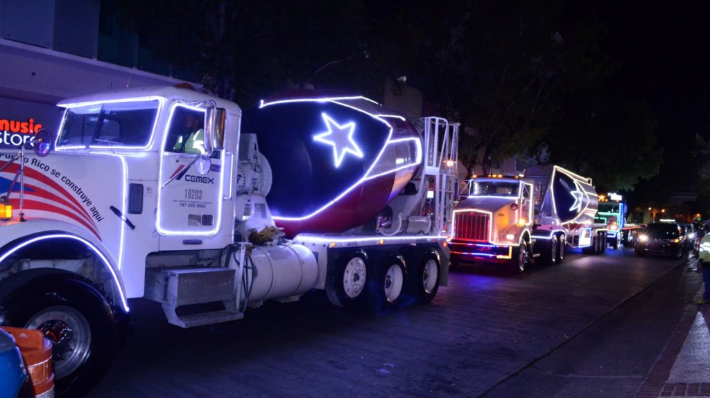  Caravana de camiones iluminados regresa a Ponce en su séptima edición 