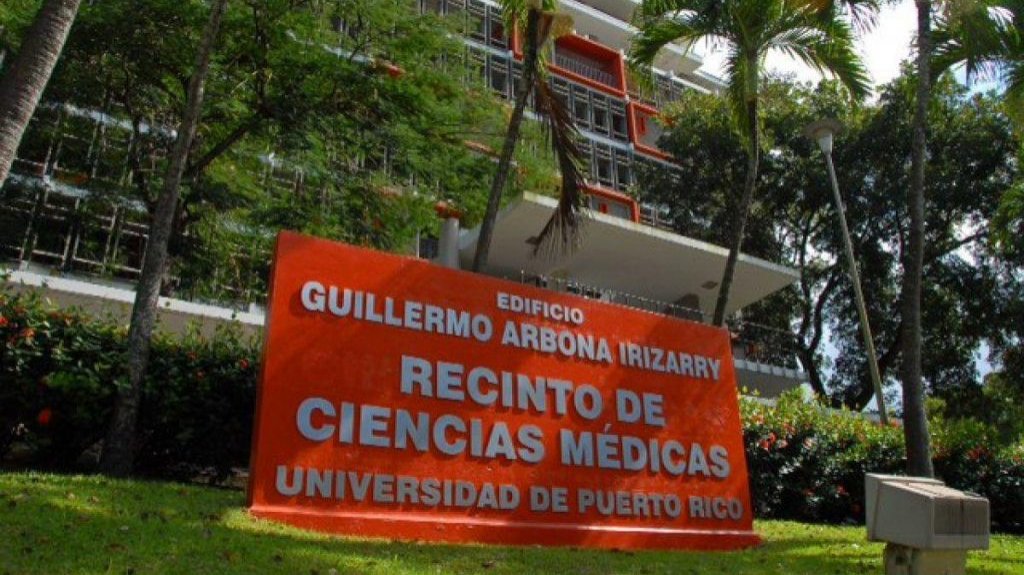  Comunidad universitaria pide cuentas por acreditación del Recinto de Ciencias Médicas 