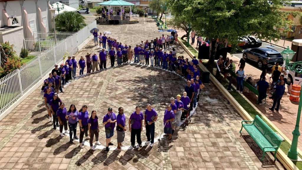  Envejecientes de Ceiba marchan por pacientes de Alzheimer 