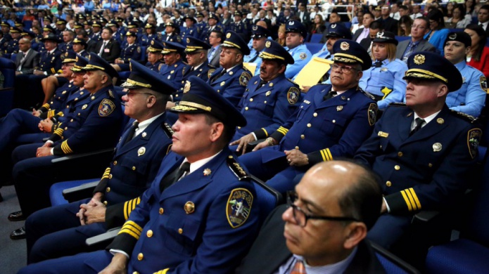 Sobre 250 Oficiales Son Ascendidos Durante Ceremonia En La Semana De La Policía