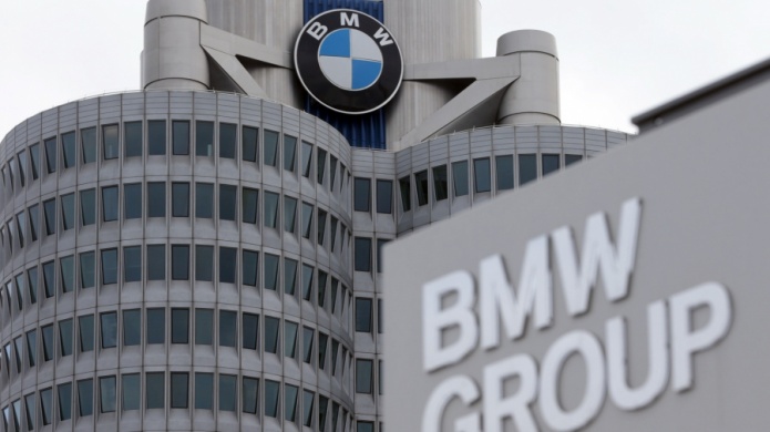 Trump amenaza a BMW con arancel del 35% si edifica planta en México