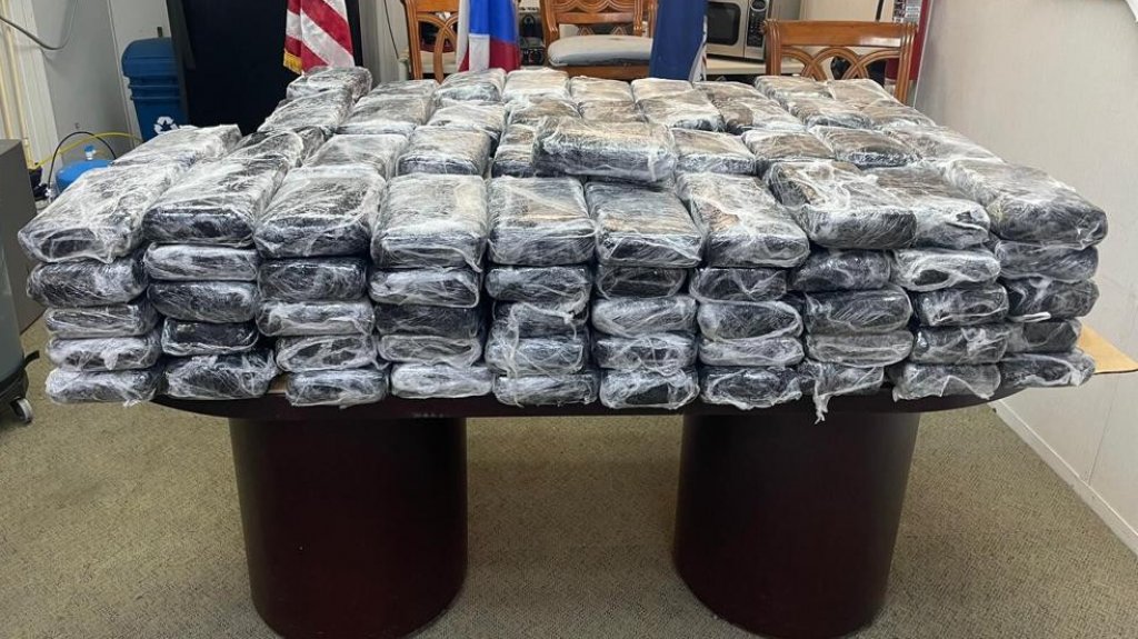  CBP Arresta a Dos Hombres que Intentaron Contrabandear 191 Bloques de Cocaína 