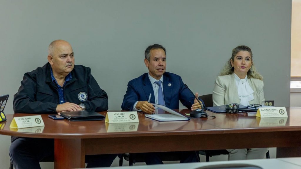  Alcalde de San Juan confirma revisión periódica del Código de Orden Público 