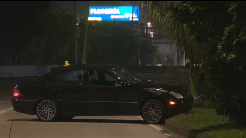  Video: Segundo tiroteo en menos de tres horas deja un conductor muerto dentro de su auto en expreso de San Juan 
