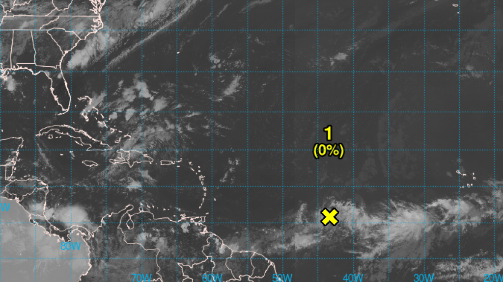  CNH comienza a vigilar una onda tropical camino al Caribe 