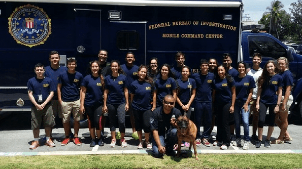  FBI anuncia Academia de Verano para Adolescentes en San Juan 