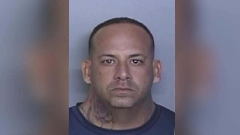  Hombre enfrenta cargos por denuncia falsa de robo de arma en San Juan 