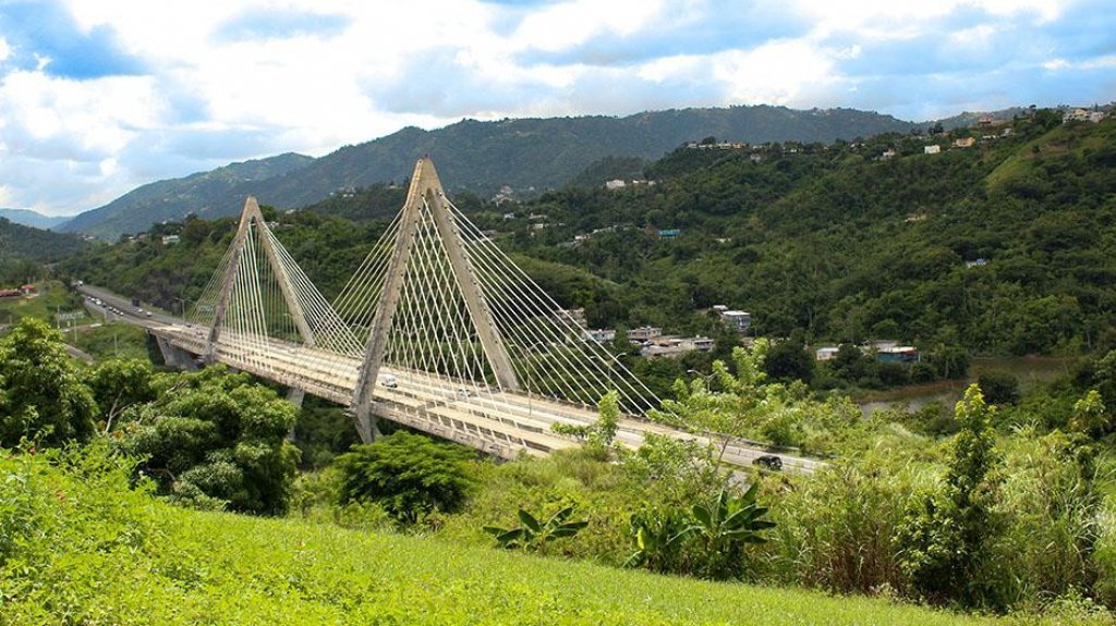  Al puente de Naranjito no le dieron desde que lo inauguraron el mantenimiento requerido, admiten en Vista Pública 