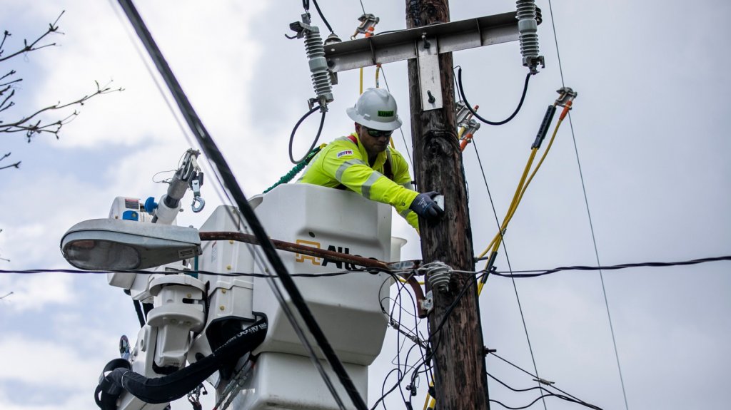  LUMA dice que un 26% de sus clientes ya cuenta con servicio eléctrico 