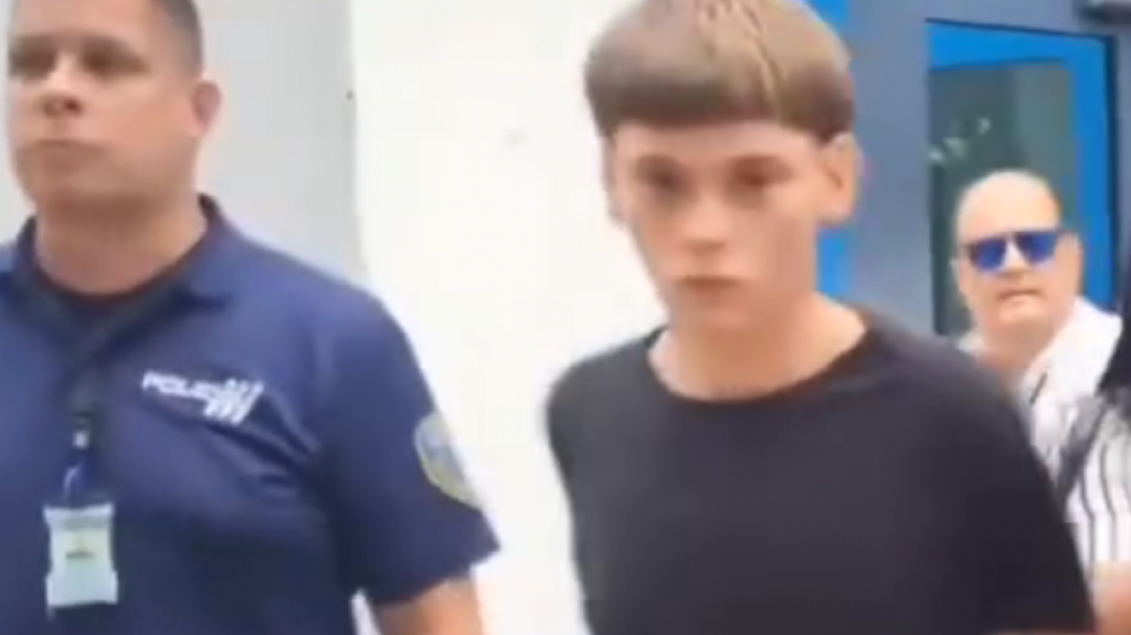  Video: Este es el joven arrestado por cometer dos “carjackings” en Bayamón y Toa Baja que intentó matarse en el cuartel 