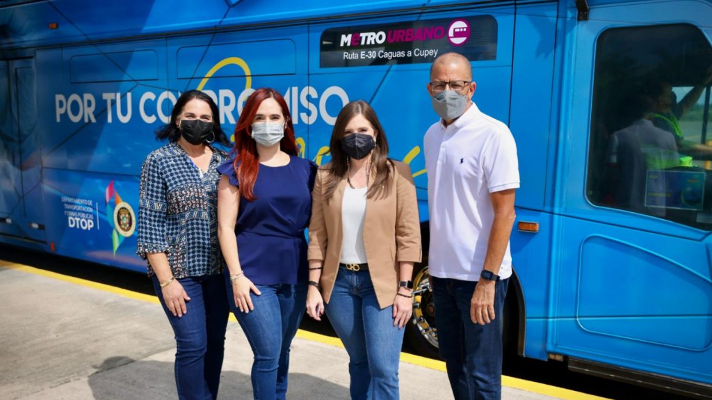  Secretaria del DTOP realiza en autobús ruta de Toa Baja hasta Caguas para fomenta el transporte colectivo 
