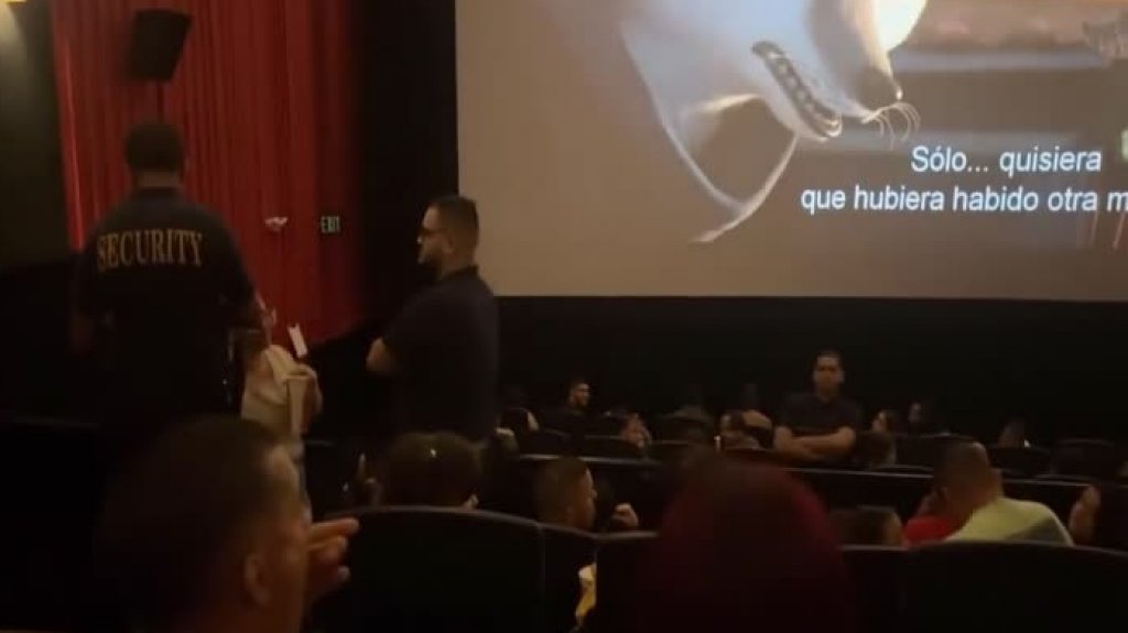  Video: Se forma discusión por una asiento en un Cine de PR 