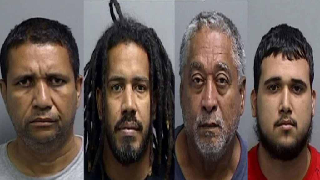  Video de lo que le ocuparon a estos 4 arrestados en Ponce 
