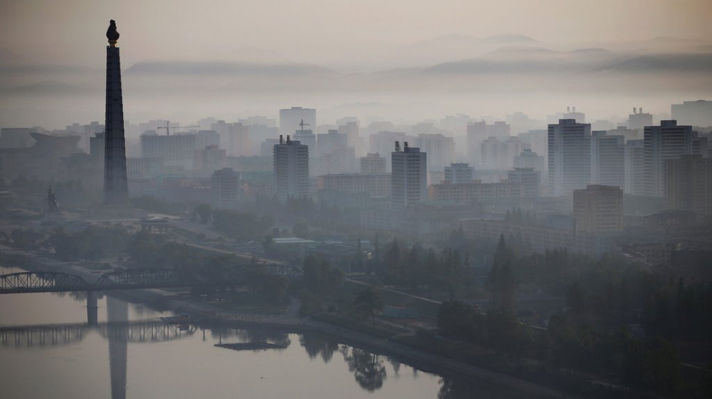  Corea del Norte insta a sus ciudadanos a quedarse en casa por temer que el “polvo amarillo“ procedente de China pueda infectarlos con el coronavirus 