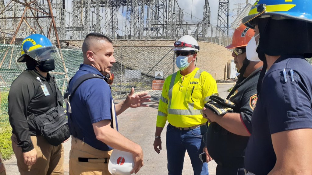  Inspeccionan central Costa Sur el comisionado de Bomberos, “Fire Marshal” y agentes de la División de Explosivos de la Policía como parte de pesquisa tras apagón 