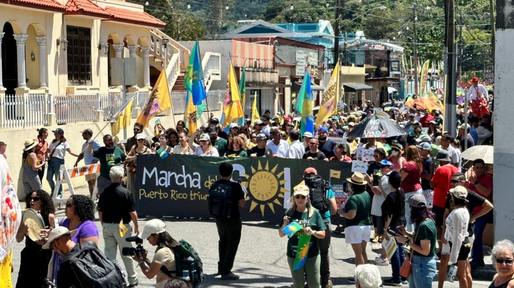  Miles participan en marcha de “insurrección energética” en Adjuntas 