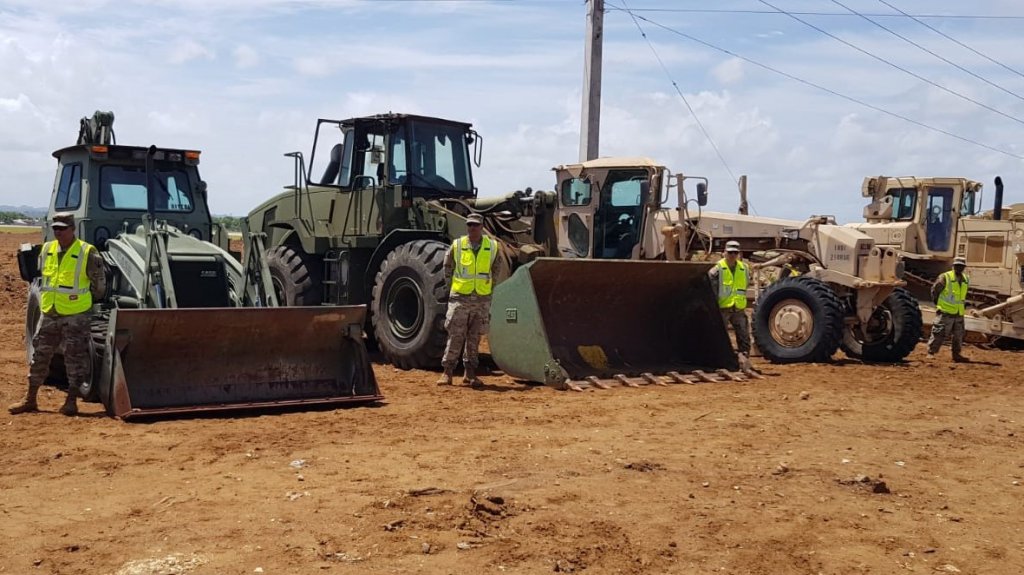  Reserva del Ejército de EEUU en la isla asiste a Puertos para restablecer el perímetro visual del aeropuerto de Aguadilla 
