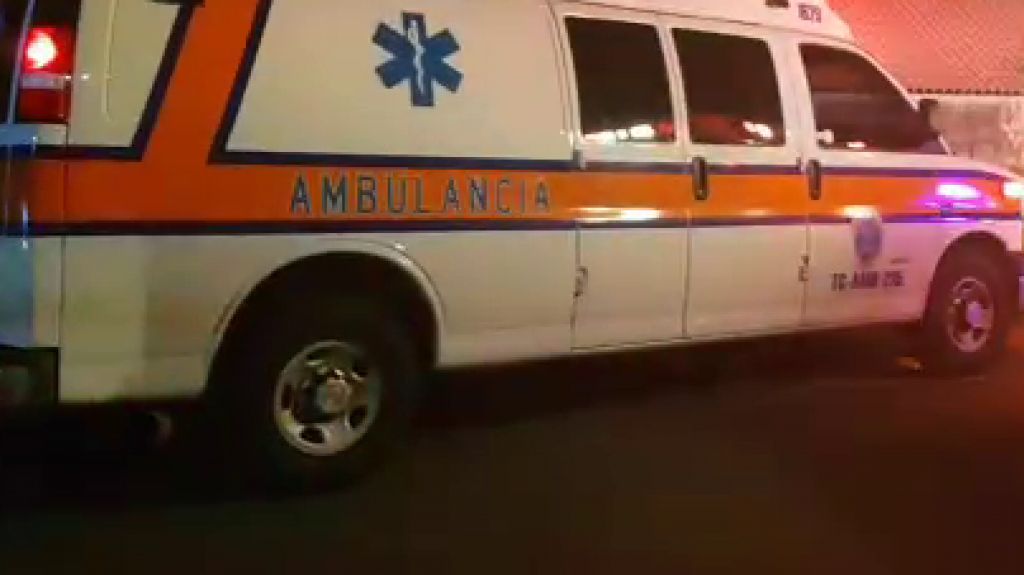 Paramédico denuncia que le robaron una pistola de la ambulancia en Carolina 