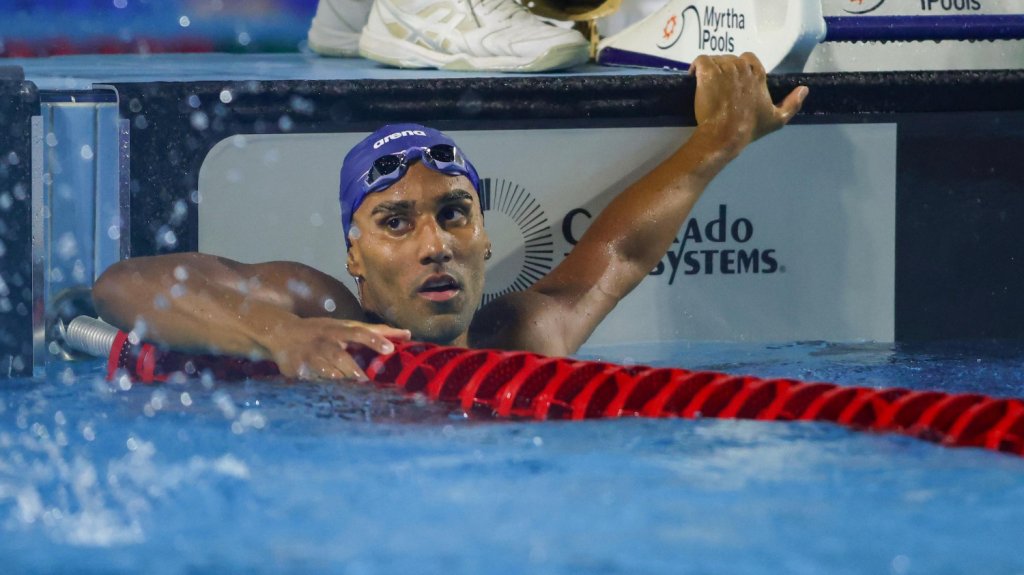  Yeziel Morales gana la segunda medalla de plata en natación 