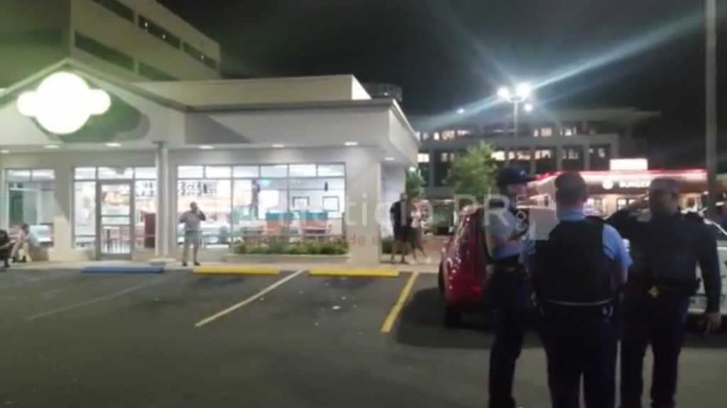  Video: Agente dispara mortalmente a hombre en asalto a “fast food” en Guaynabo 