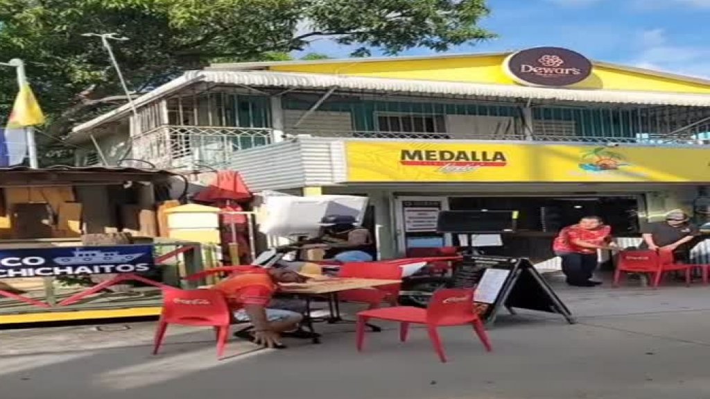  Video: Conductor de motora todo terreno se estrella en un “chinchorro” 