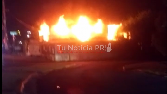 Video: se incendia residencia en Rio Piedras
