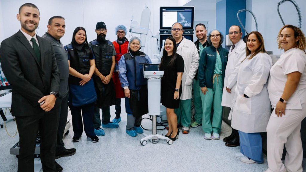  Centro Médico Episcopal San Lucas adquiere nuevo equipo para neumología robótica 