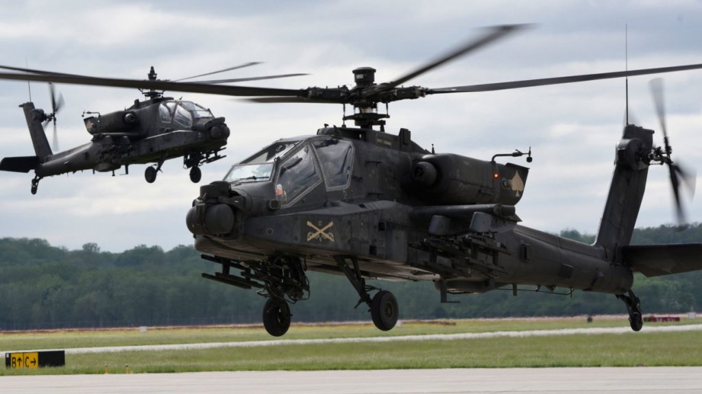  Dos helicópteros AH-64 Apache de EE.UU. se estrellan en Alaska durante un vuelo de entrenamiento 