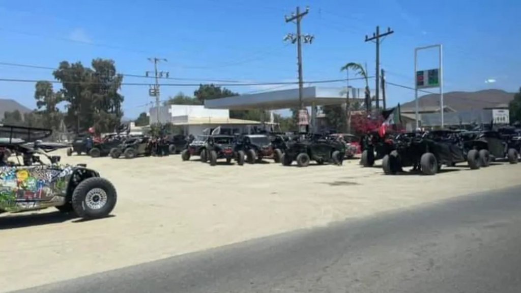  Video: Hombres armados disparan sobre conductores en una carretera de Baja California, México 