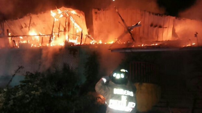 Incendio destruye colegio bilungüe en Humacao 