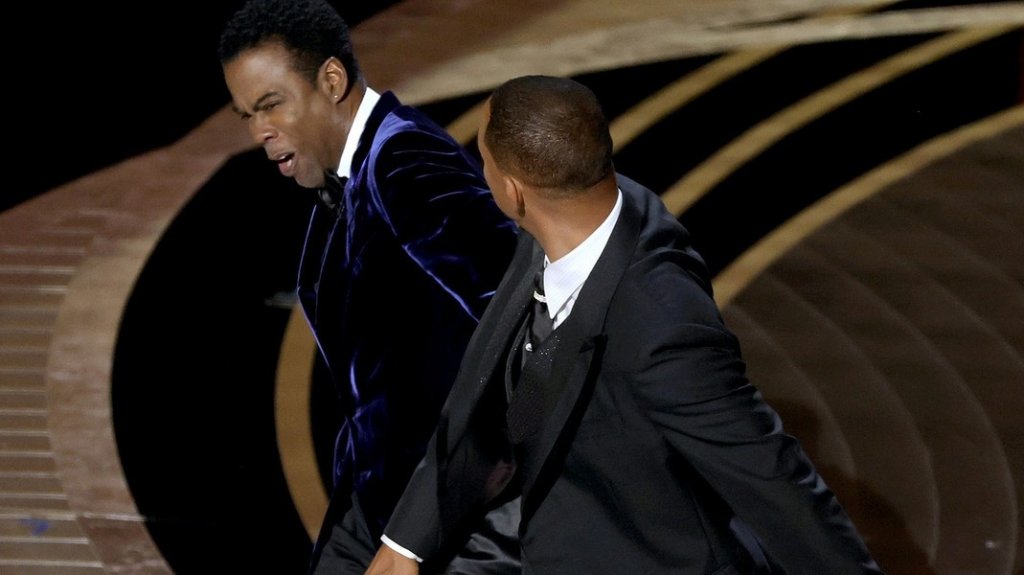  Will Smith se disculpa por la bofetada a Chris Rock en la gala de los Oscar 